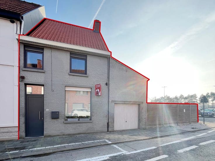 Instapklare halfopen gezinswoning met 2 slaapkamers en ga...