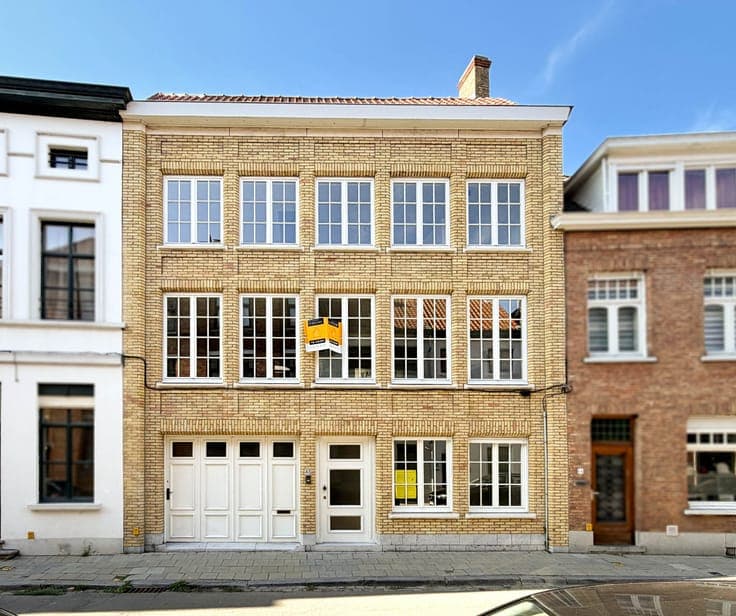exclusief gerenoveerde herenwoning met garage, zonnige st...