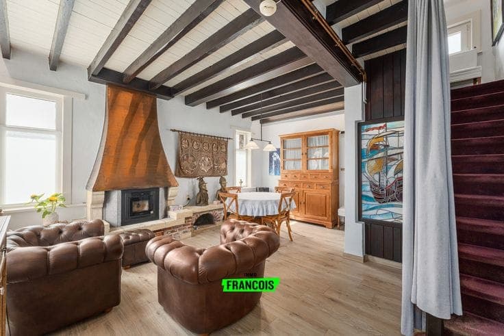 A unique property with a studio, garage and stunning views of the Blankenberg Polders