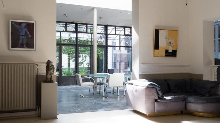A stunning property in the heart of Huy – Offering exception