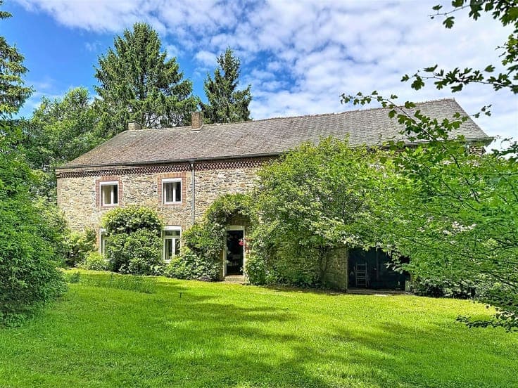 CHARACTERFUL HOME IN THE HEART OF THE COUNTRYSIDE – 4 BEDROO