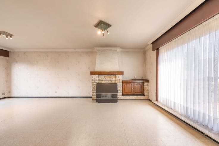 Te renoveren halfopen woning met 3 slaapkamers én zuidwes...