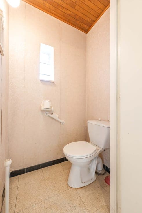 Te renoveren halfopen woning met 3 slaapkamers én zuidwes...