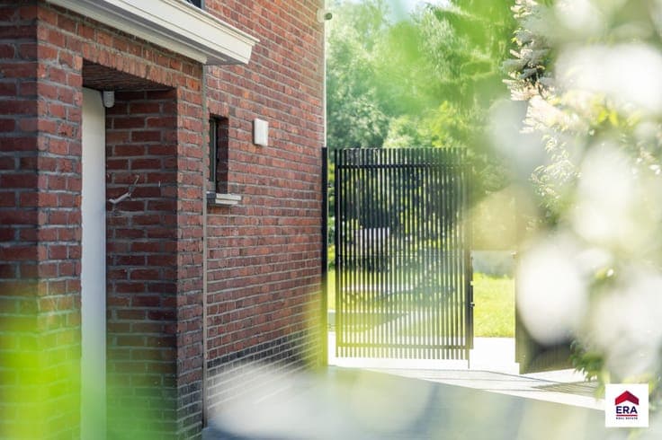 Energy Efficiently Renovated Villa, 5 Bedrooms in Dilbeek