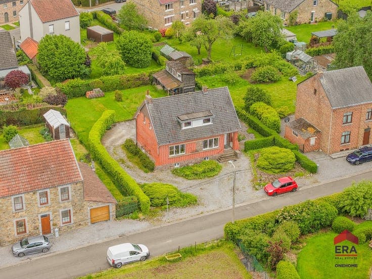 Charming detached house near Ohey town centre