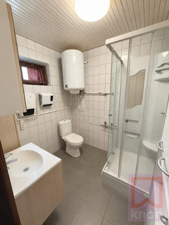 Ruime te renoveren woning met tuin - centrum Geel!