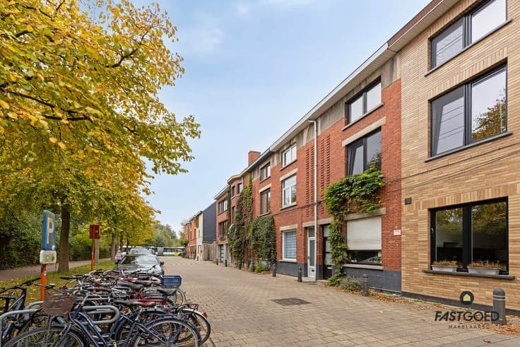 Verzorgde woning met terras aan Fluweelpark