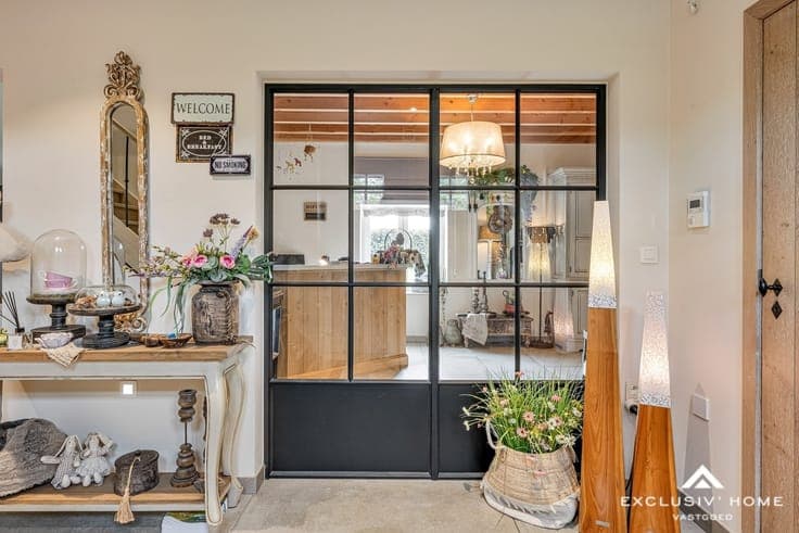 Luxury country estate with farmhouse villa, pastures and sta