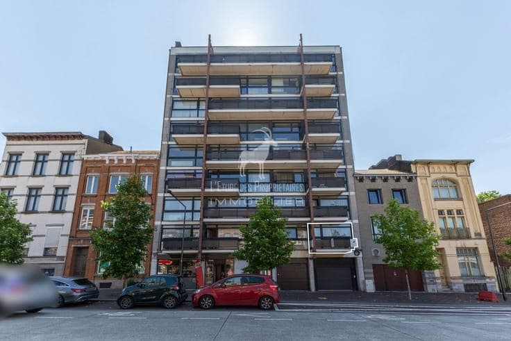 Apartment for sale in the center of CHARLEROI.