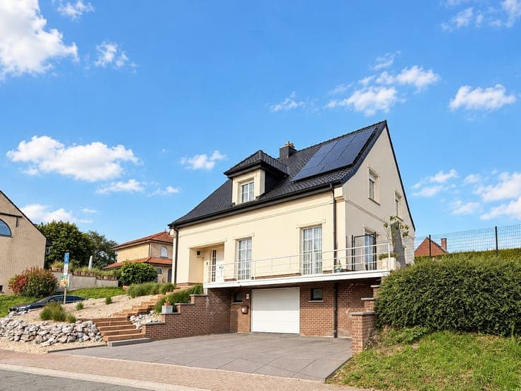 Te koop, ruime open bebouwing met opslagruimte (90m²) en ...