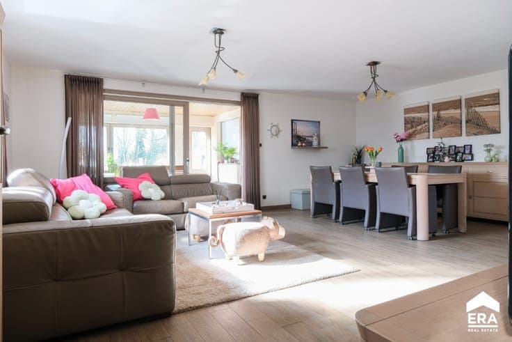 Spacious detached home in quiet street Genk