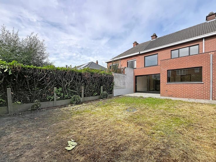 Huis met 3 slaapkamers, garage, tuin, EPC C, toplocatie
