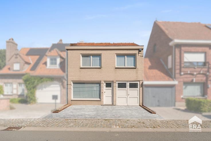 Move-in-ready family home for sale in Deerlijk