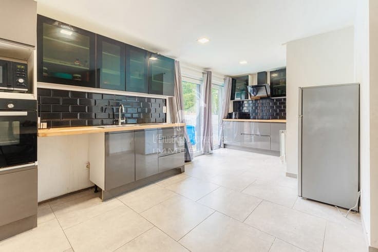 House for Sale in Ciply