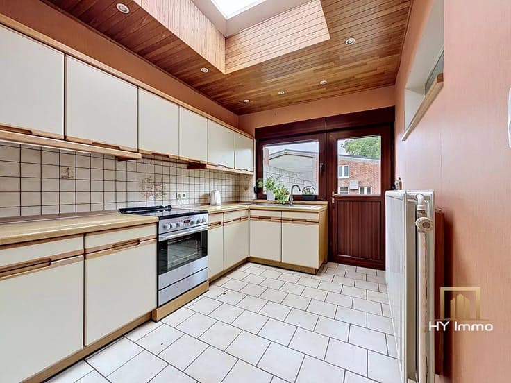 Sale - House Charleroi - 169,000 €