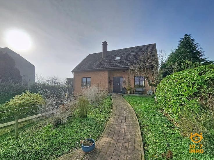 Life annuity - House Rouvroy - Contribution : 40,000 € / Pen