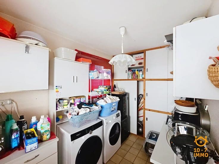 Life annuity - House Rouvroy - Contribution : 40,000 € / Pen