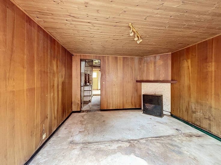 House to renovate with sunny garden in Deinze