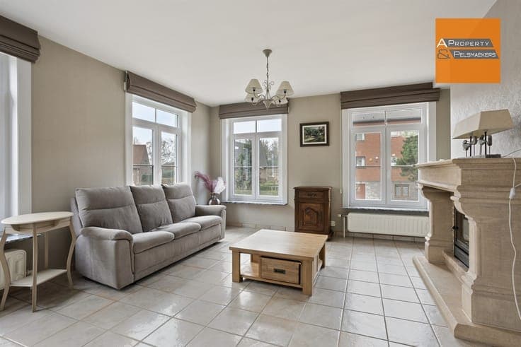 Bright 4-bedroom villa near Britisch School