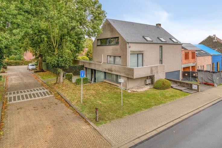 4-slaapkamerwoning met tuin, Huizingen
