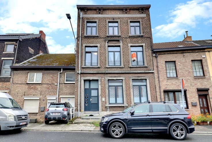 7-slaapkameropbrengsteigendom, Lodelinsart