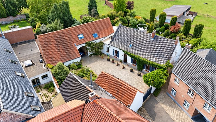 7-slaapkamerwoning met tuin, Ath