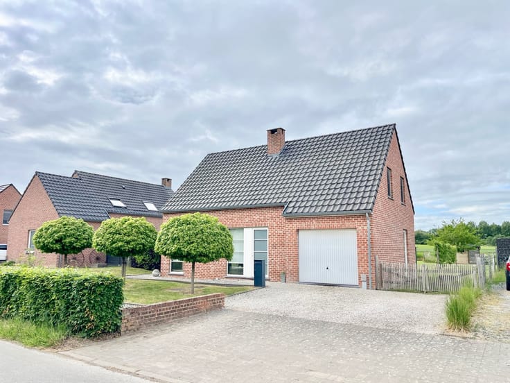 3-slaapkamerwoning met tuin, Ath