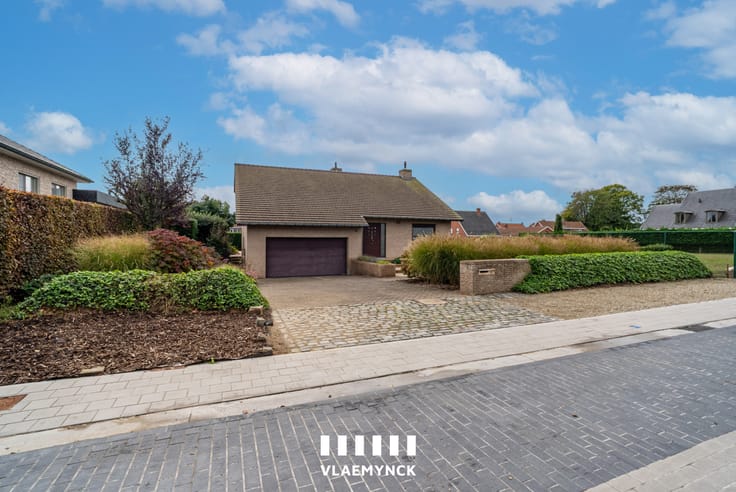Woning met tuin, Oostrozebeke