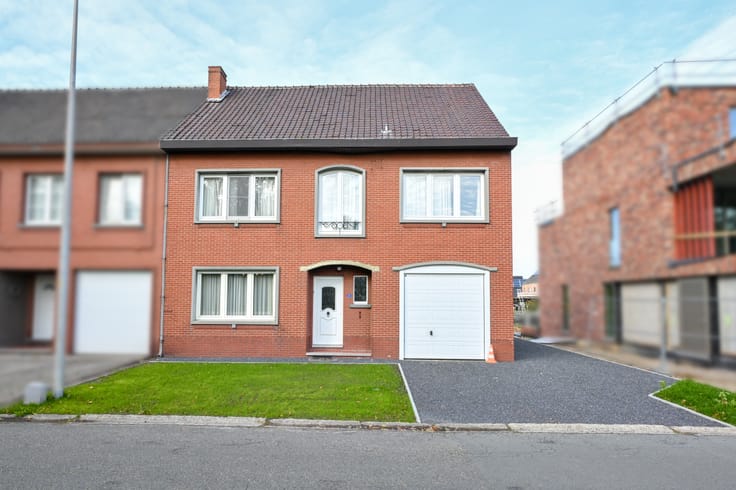 4-slaapkamerwoning met tuin, Bilzen