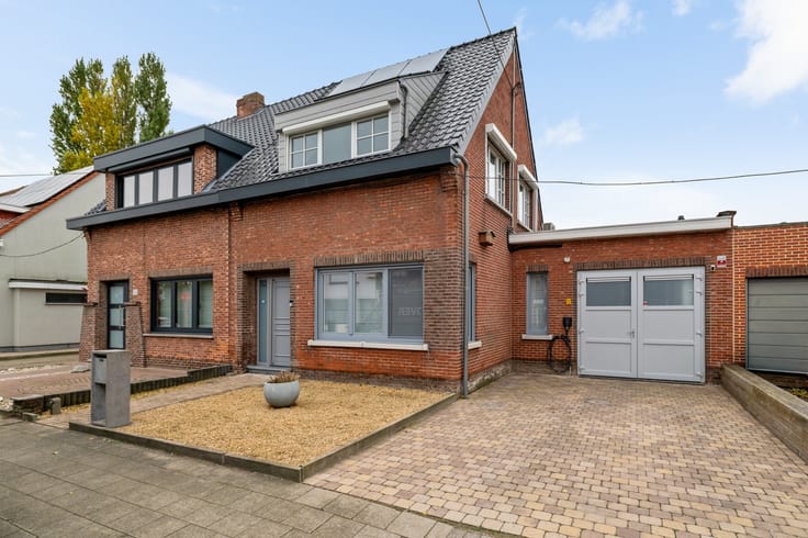 2-slaapkamerwoning met tuin, Hoevenen