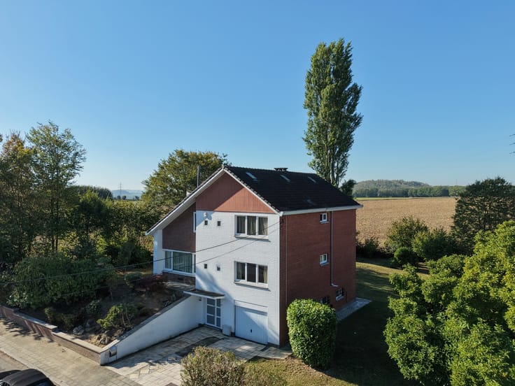 5-slaapkamerwoning met tuin, La Louvière Trivières