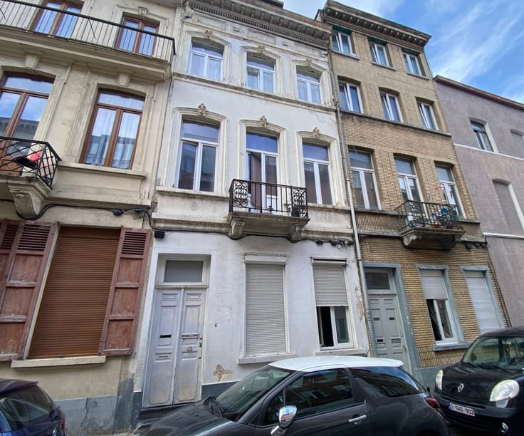 4-slaapkameropbrengsteigendom met tuin, Schaerbeek