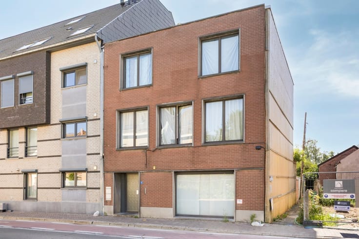 Opbrengsteigendom in centrum Merchtem